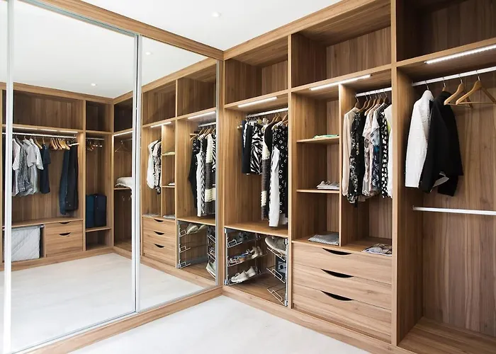 Willa Extravagant 8 Bdrm In Marbella, Beachside