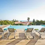Extravagant 8 Bdrm In Marbella, Beachside