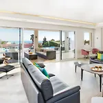 Extravagant 8 Bdrm In Marbella, Beachside マルベーリャ