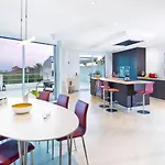 Extravagant 8 Bdrm In Marbella, Beachside