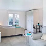 Extravagant 8 Bdrm In Marbella, Beachside ヴィラ *