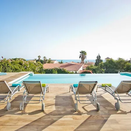 Extravagant 8 Bdrm In Marbella, Beachside