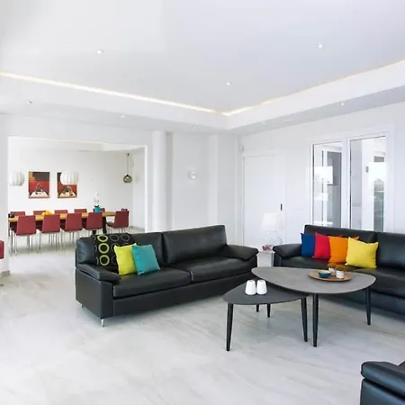 Extravagant 8 Bdrm In Marbella, Beachside Villa