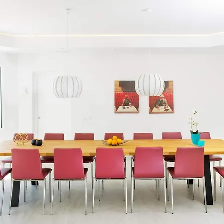 Extravagant 8 Bdrm In Marbella, Beachside 别墅 马尔韦利亚